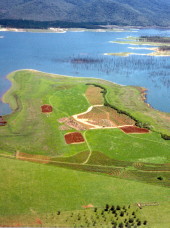 Pelican Point on Tinaroo Dam